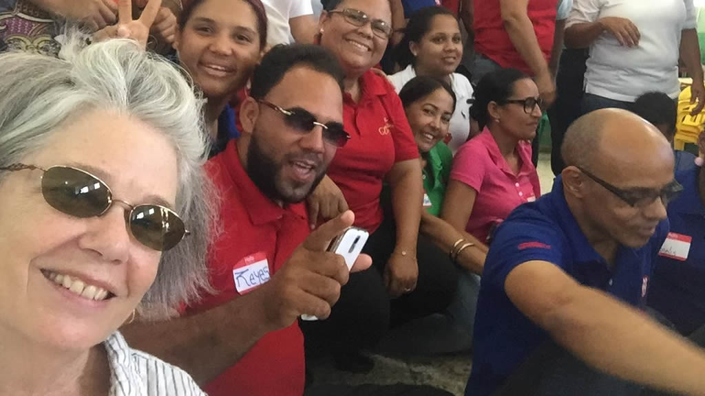 TEACHERS AND STUDENT LEADERS OF FE Y ALEGRIA SCHOOL IN THE DOMINICAN REPUBLIC LEARN TO RESOLVE CONFLICTS PEACEABLY
